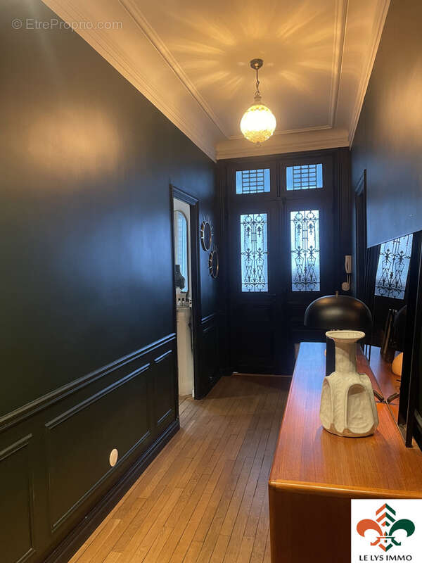 Magnifique appartement située à 2 pas de la cathédrale, en hyper centre de Reims - photo 10