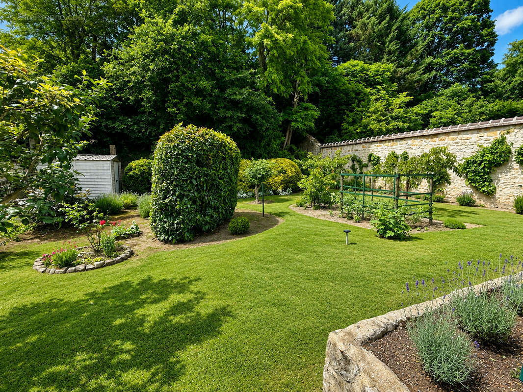 Propriété avec dépendance et  piscine - photo 7