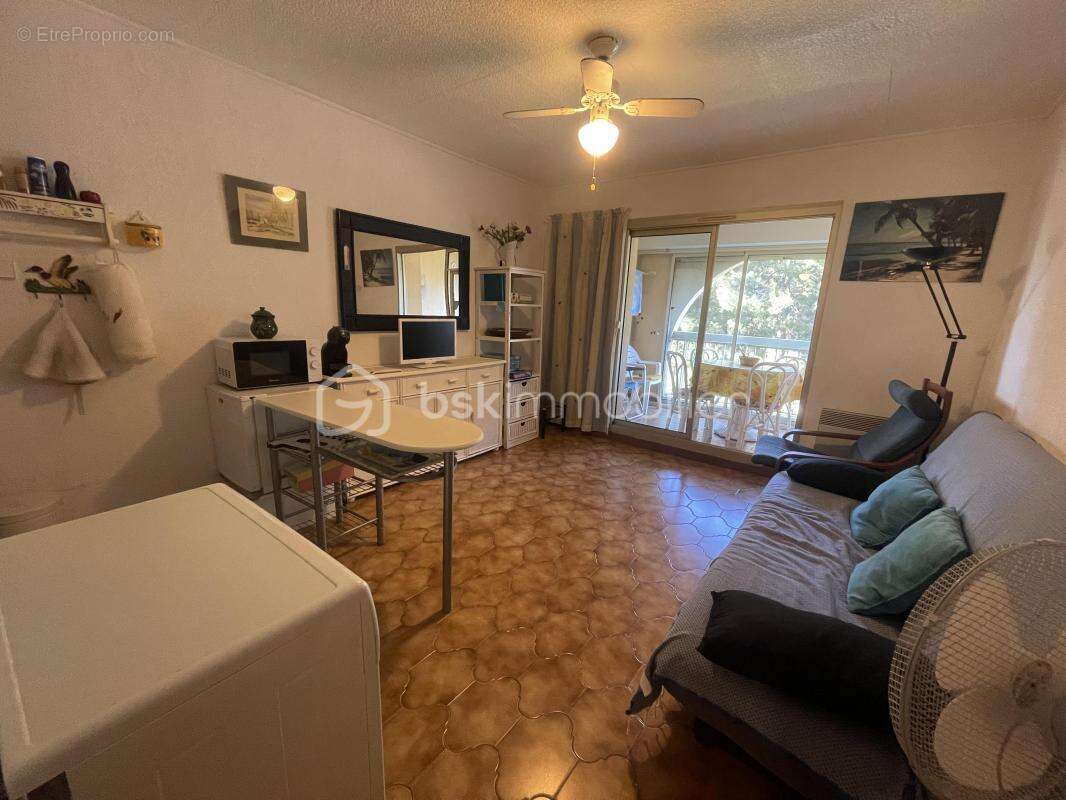 Appartement à SIX-FOURS-LES-PLAGES