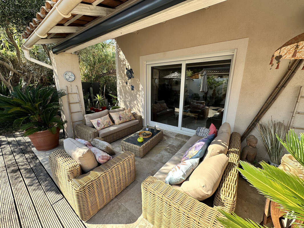 Maison à SIX-FOURS-LES-PLAGES