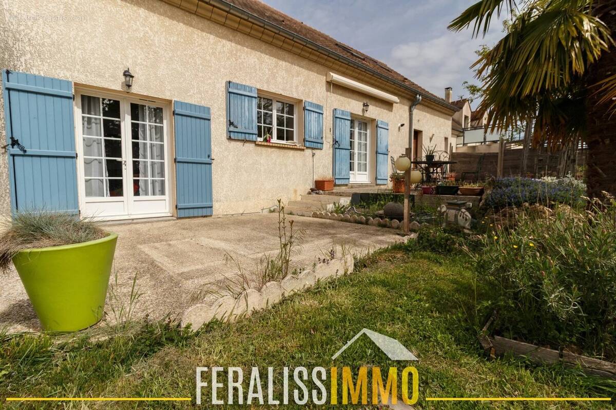 Maison à COURDIMANCHE