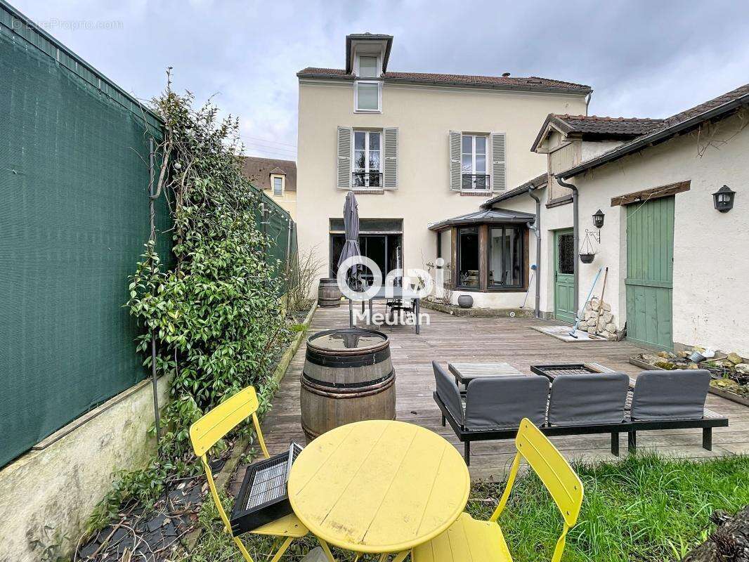 Maison à HARDRICOURT