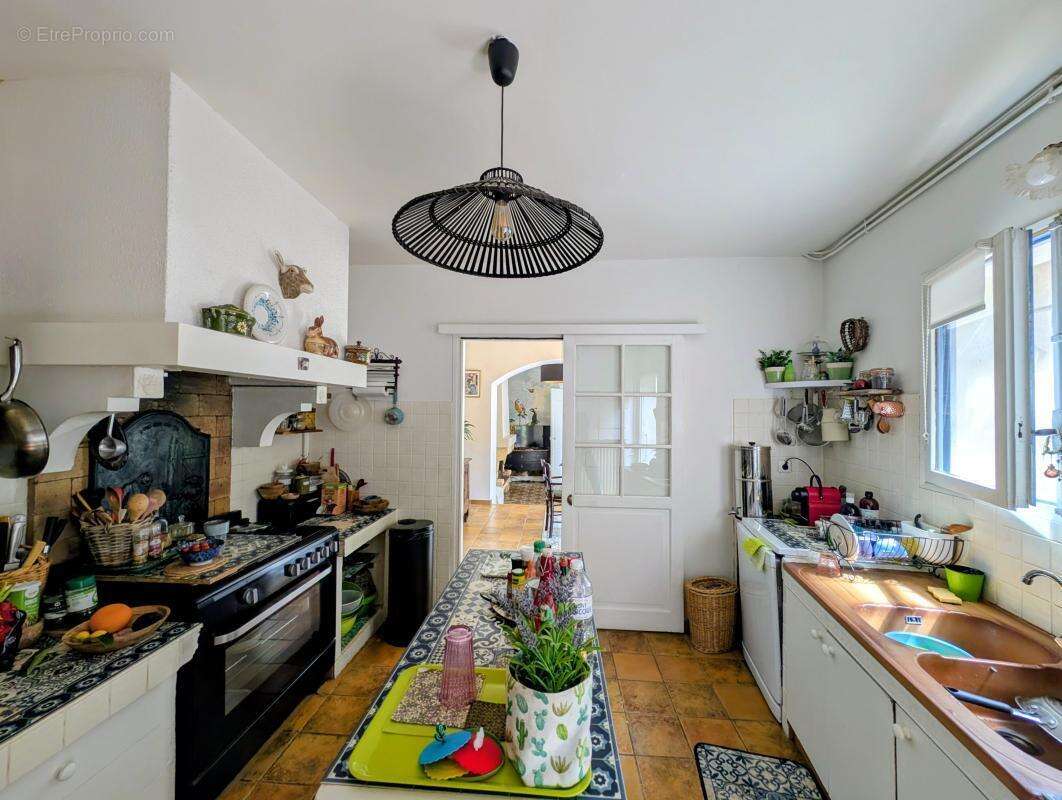 Maison à NISSAN-LEZ-ENSERUNE