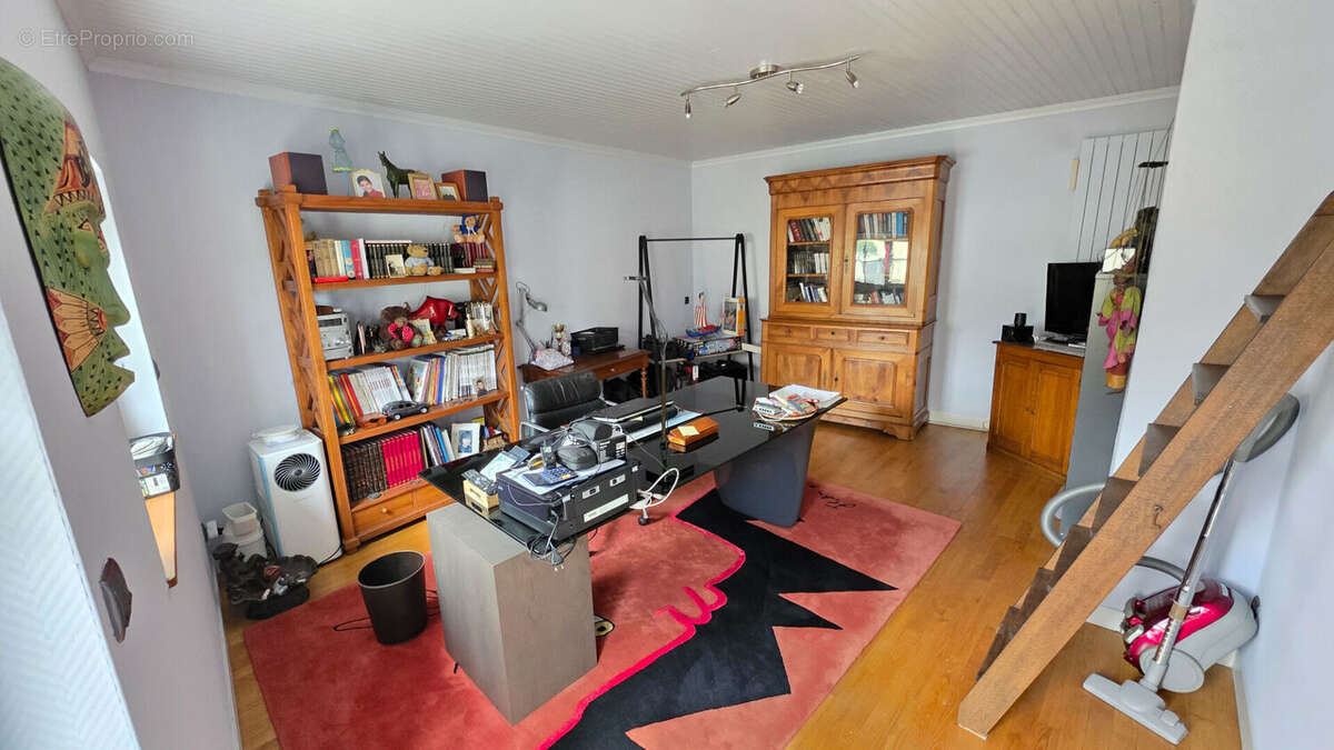 Longère rénovée de 175 m²  avec dépendances  - 887 m² - photo 15