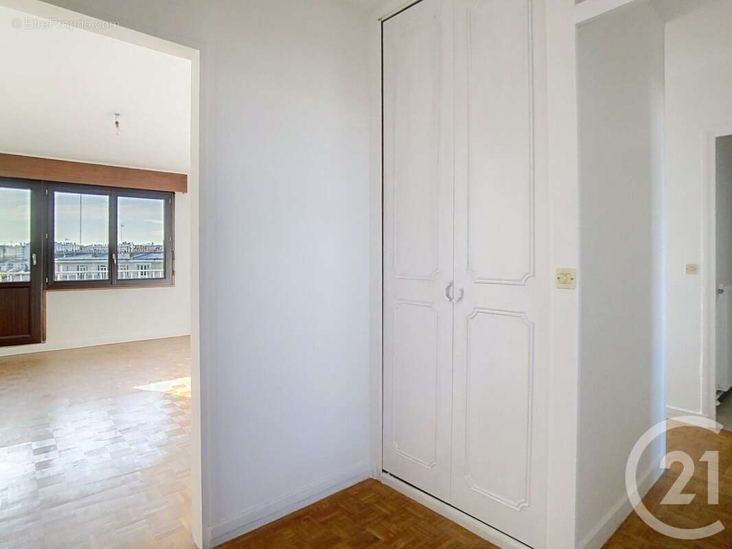 Photo 8 - Appartement à CHOISY-LE-ROI