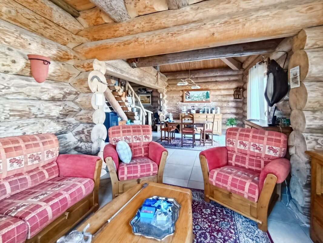 Maison à MONT-PRES-CHAMBORD