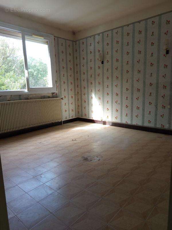 Maison à MONTSEGUR-SUR-LAUZON