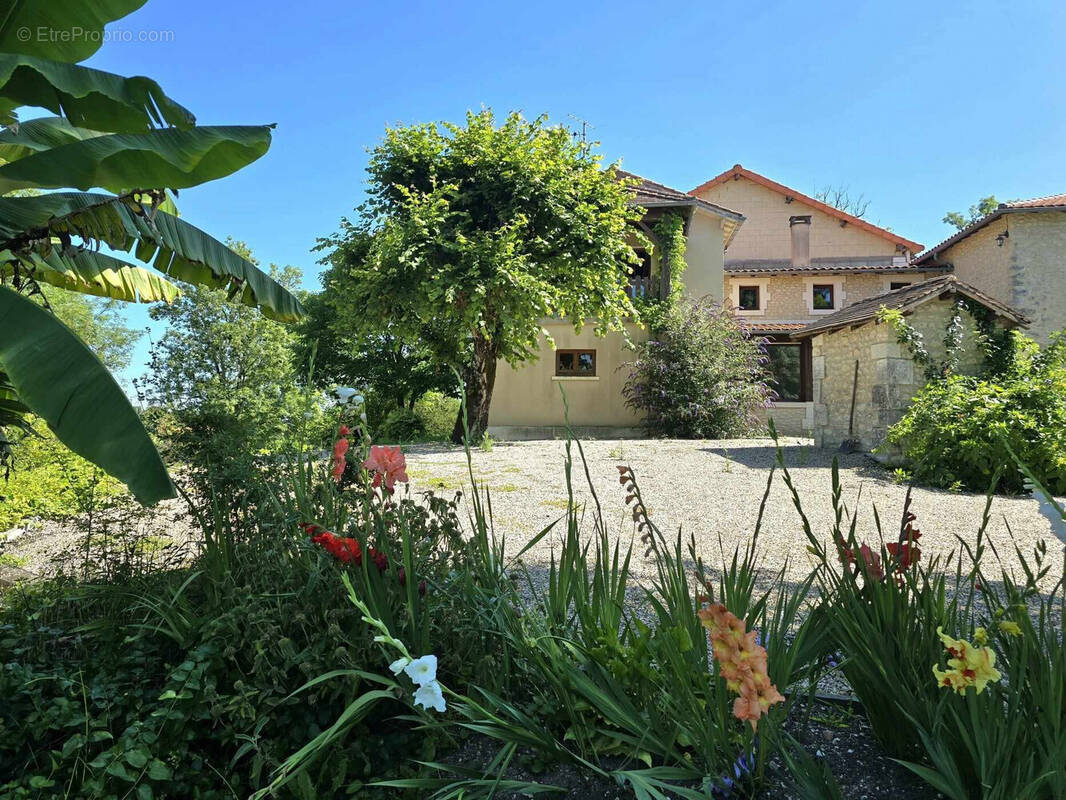 Maison à ALLEMANS
