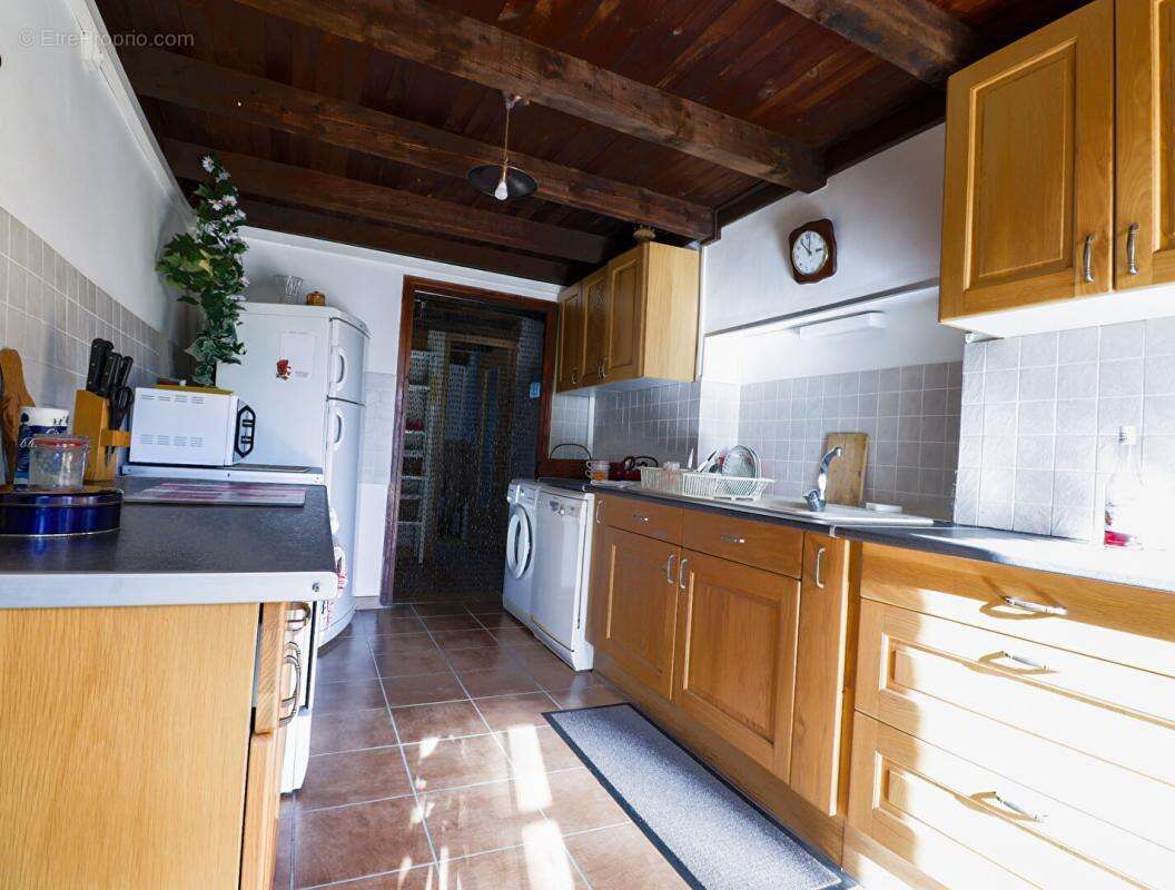 Maison à CASTELNAU-DE-BRASSAC