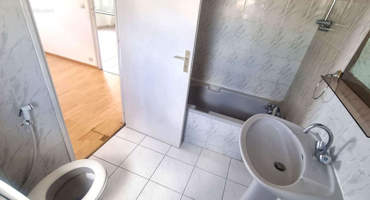 Appartement à HOUILLES