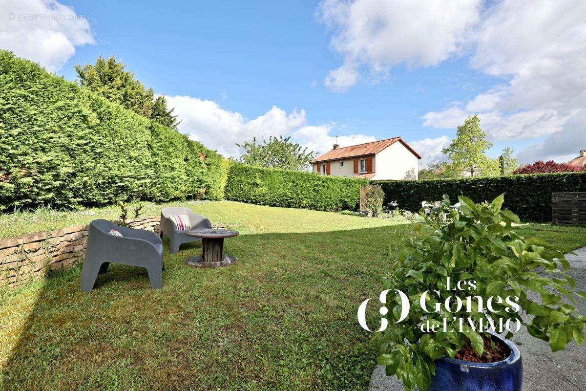 Maison à MARCY-L&#039;ETOILE