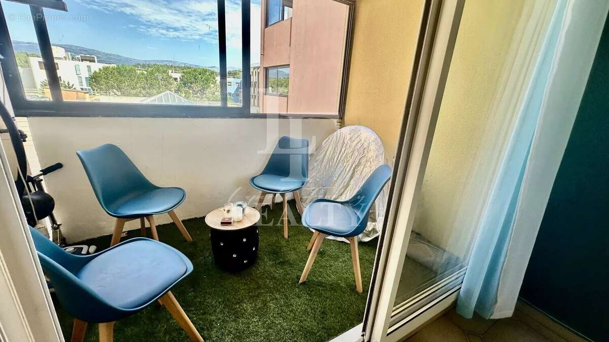 Appartement 3 pièces de 71 m² , Traversant, Loggia, Cave, garage - photo 15
