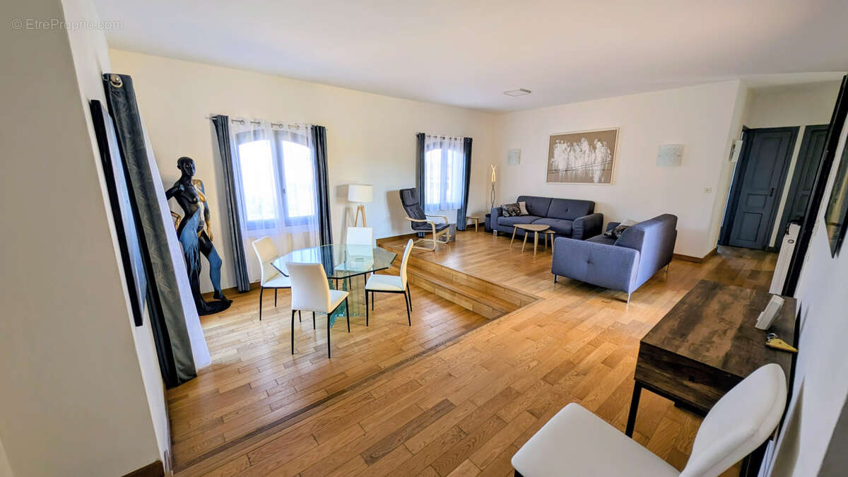 Maison à MONTESQUIEU-DES-ALBERES