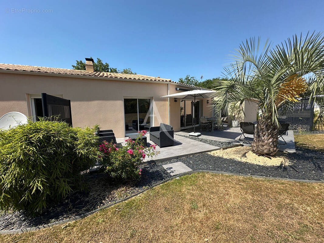 Maison à AIZENAY
