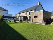 Maison à ANDOUILLE-NEUVILLE