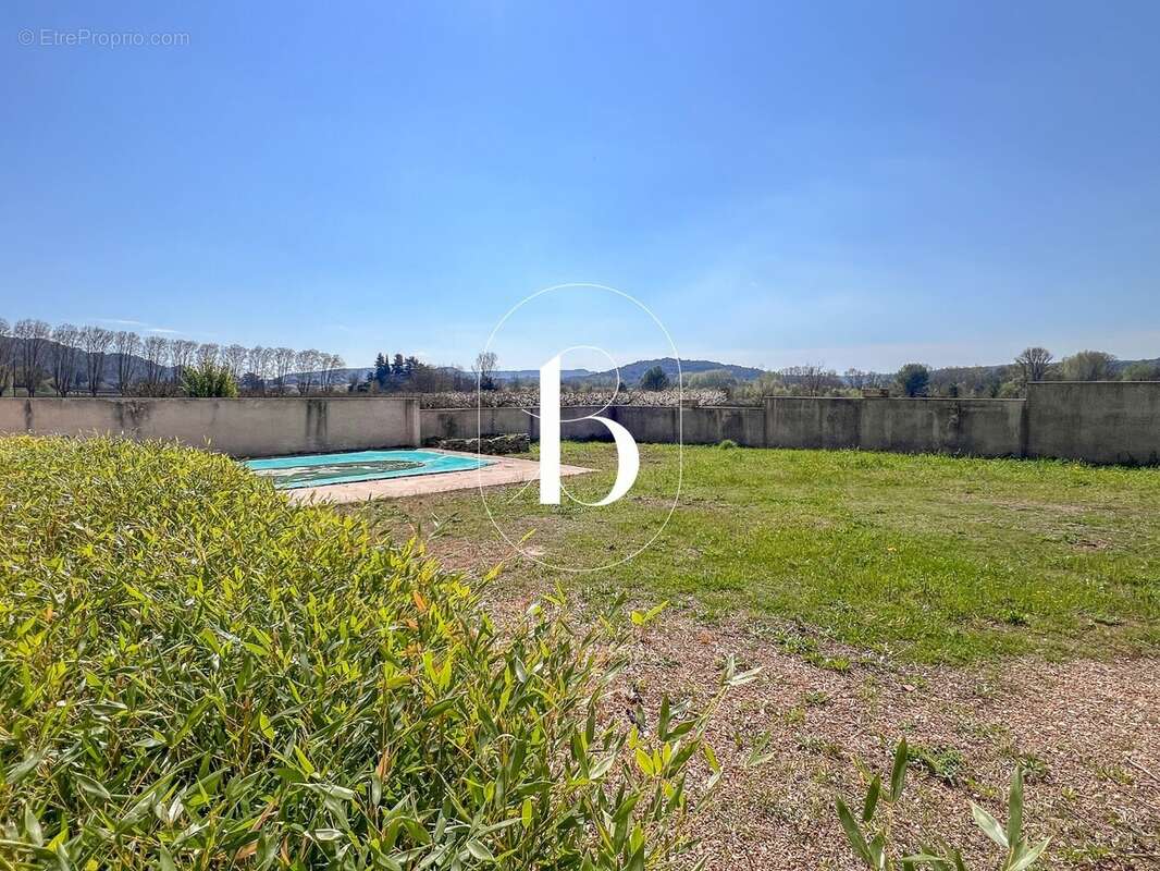 Maison à GOUDARGUES