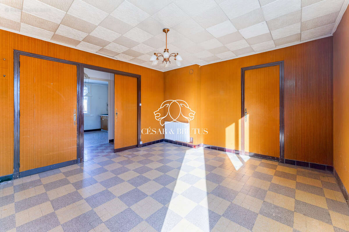 Appartement à LYON-8E