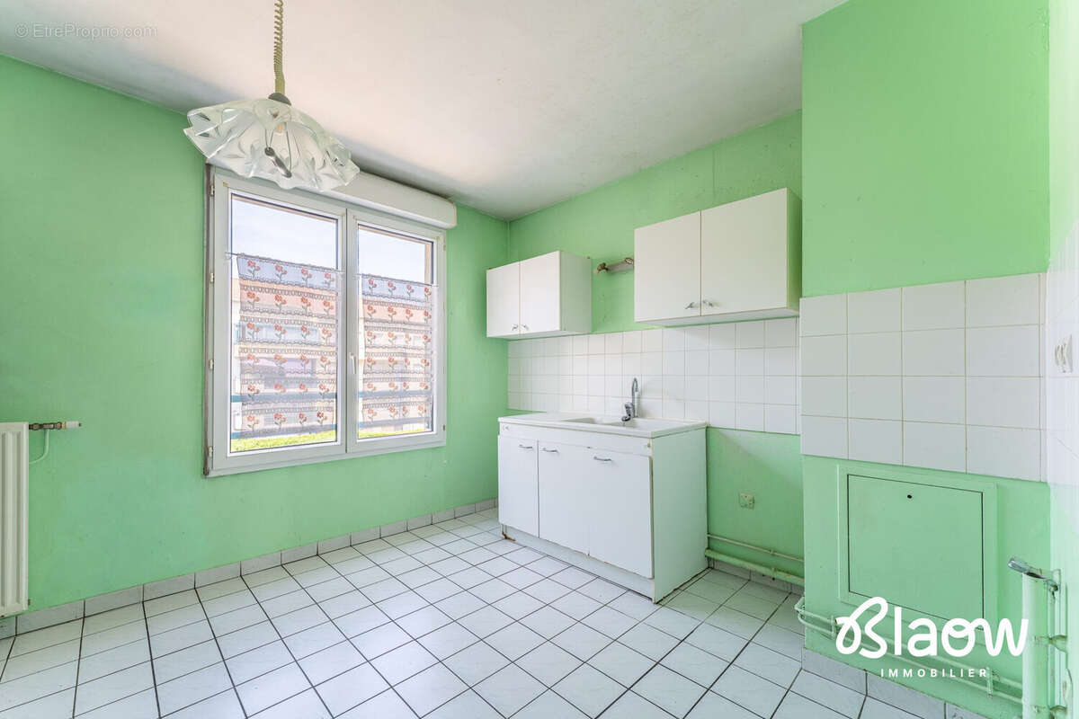 Appartement 90 m² à Meyzieu  - photo 3
