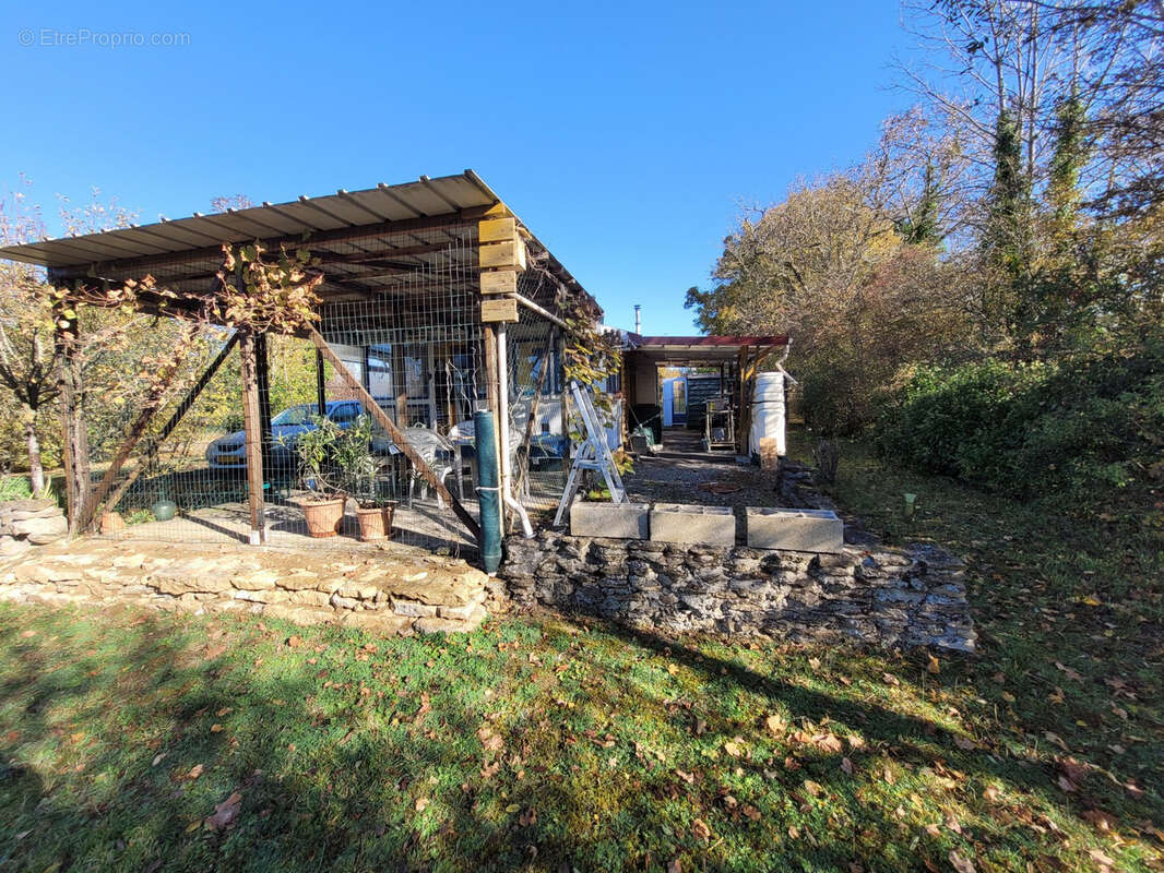 Maison à MONTGIVRAY