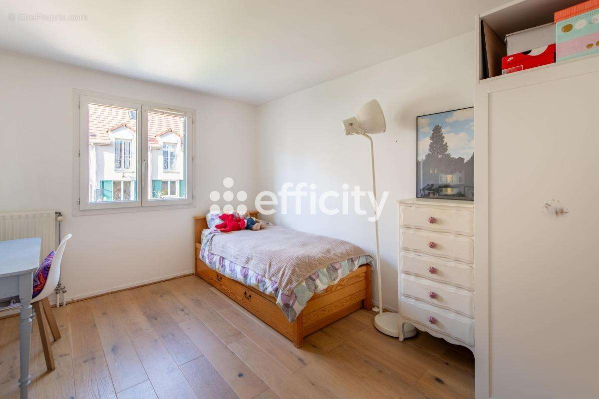 Maison à ASNIERES-SUR-SEINE