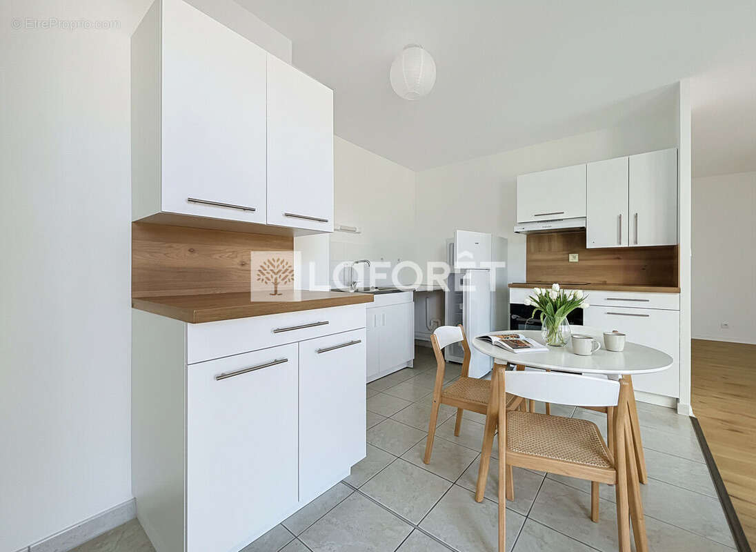 Appartement de type 4 de 85m² entièrement rénové. - photo 2