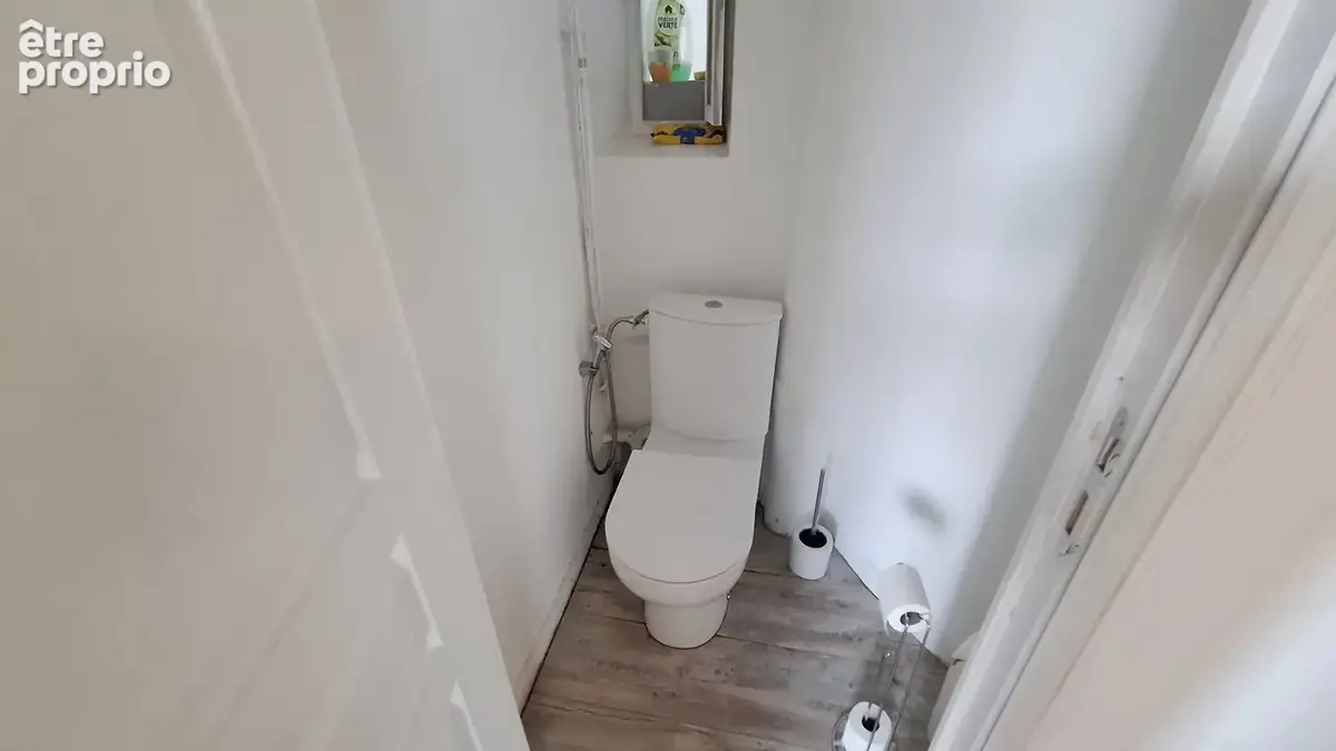A vendre à Vichy Appartement 2 pièces avec 2 caves et 2 mansardes - photo 12