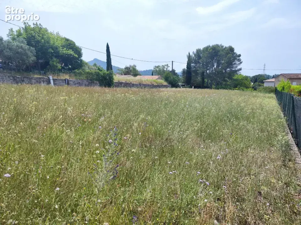 Terrain 1 200 m² à vendre à La Crau (83260) - photo 2