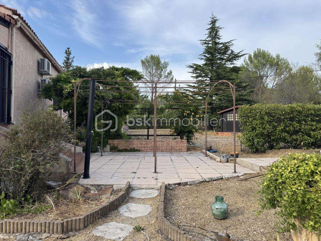 À rocbaron (83136), au calme absolu, maison avec logement indépendant, piscine, garage et 5 400 m² de terrain - photo 19