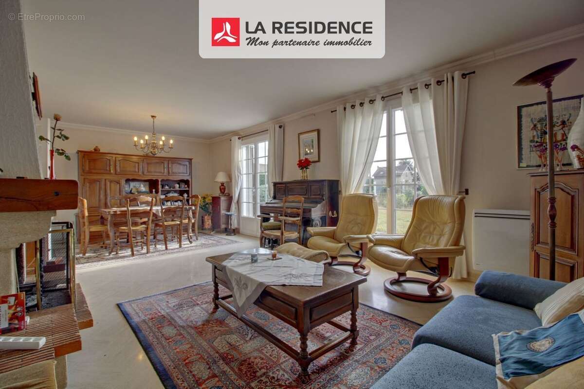 Maison à LES MUREAUX