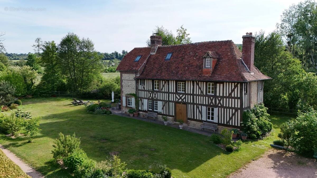 Maison à SAINT-MARTIN-DE-LA-LIEUE