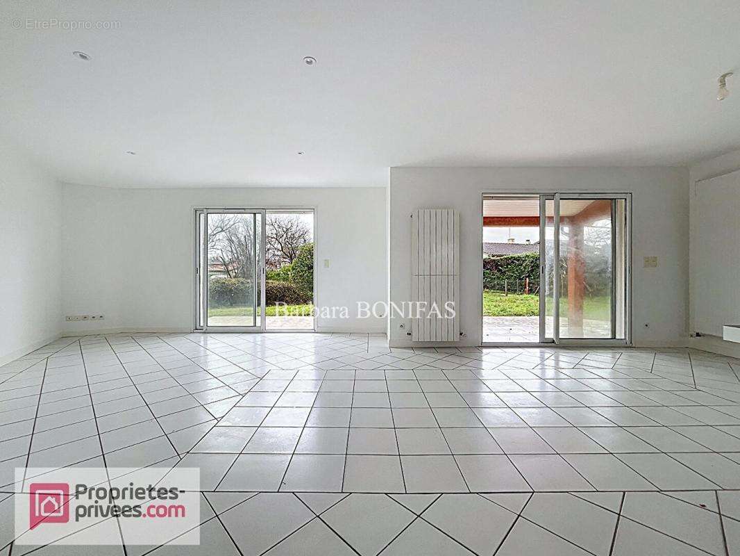 Maison à SAINT-SULPICE