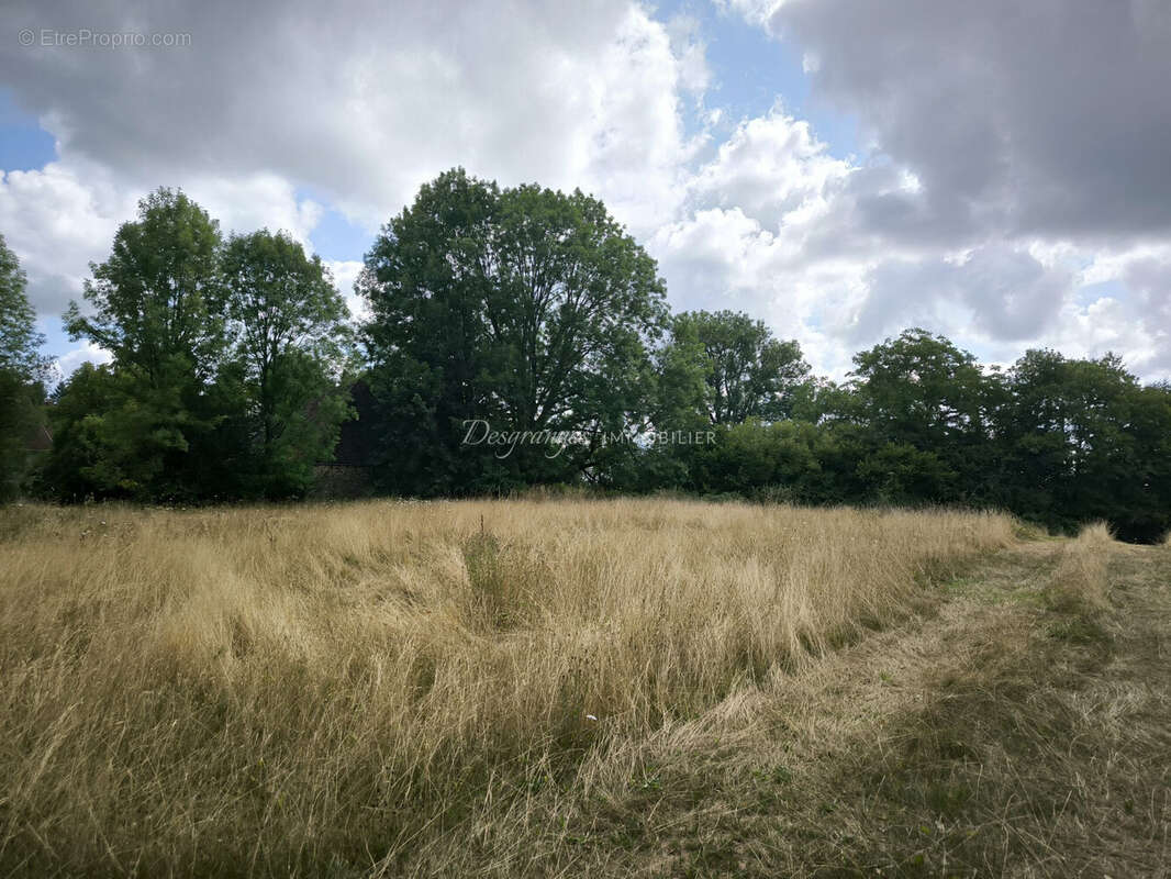 Maison à COUSSAC-BONNEVAL