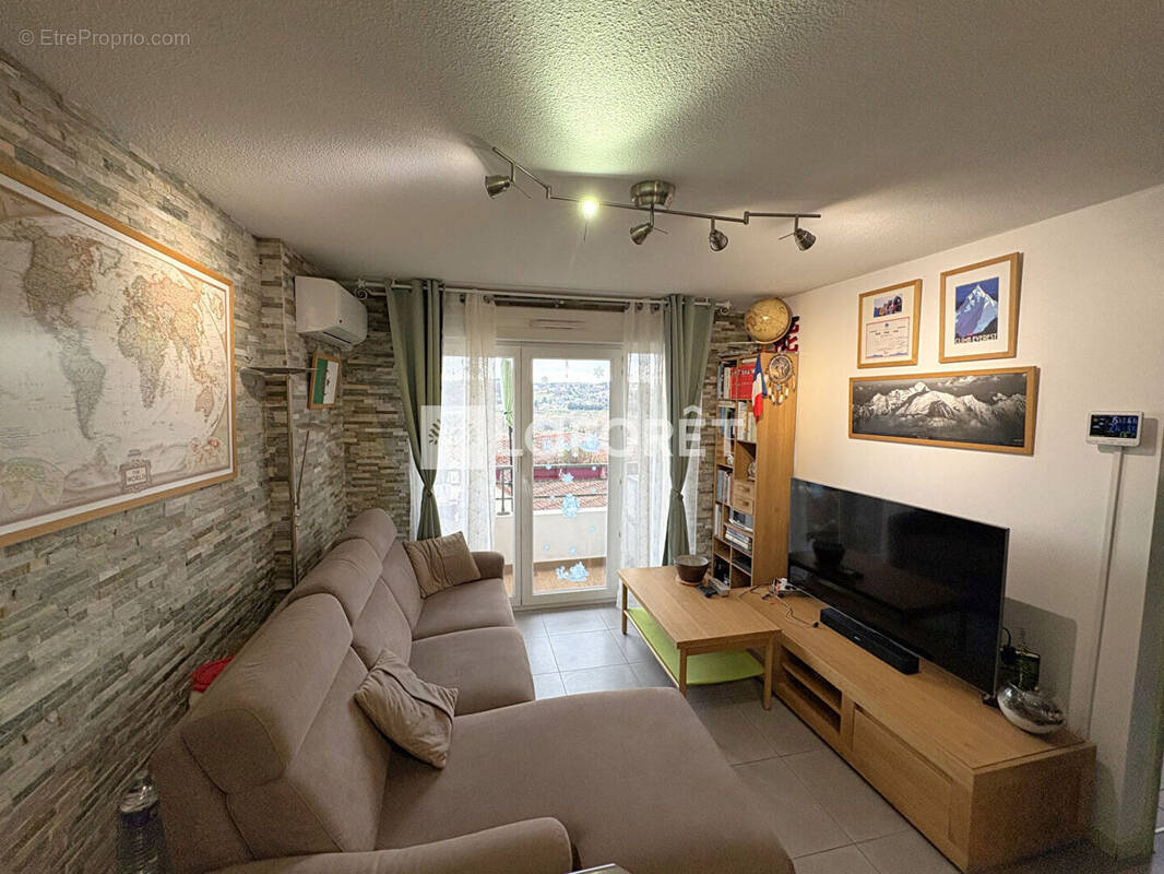 Appartement à GRIGNY