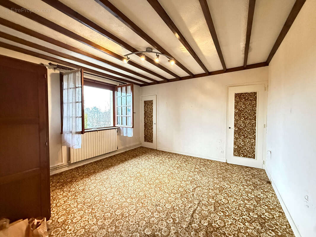 Maison à LONS-LE-SAUNIER