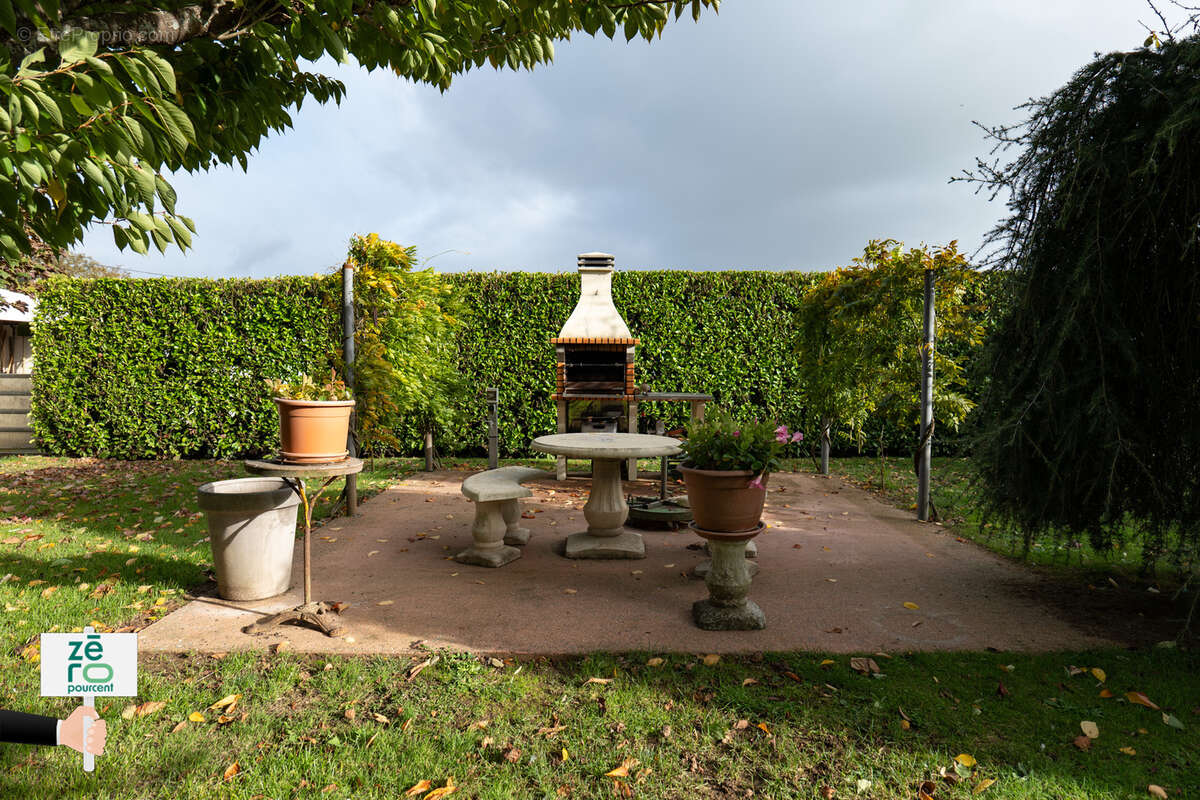 Maison à LES MAGNILS-REIGNIERS