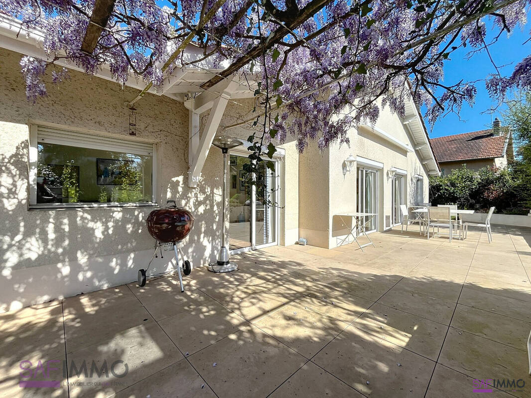 Maison à CURIS-AU-MONT-D&#039;OR