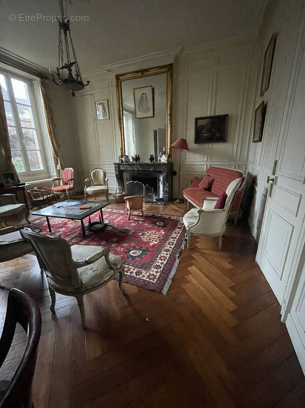 Maison à AUXERRE