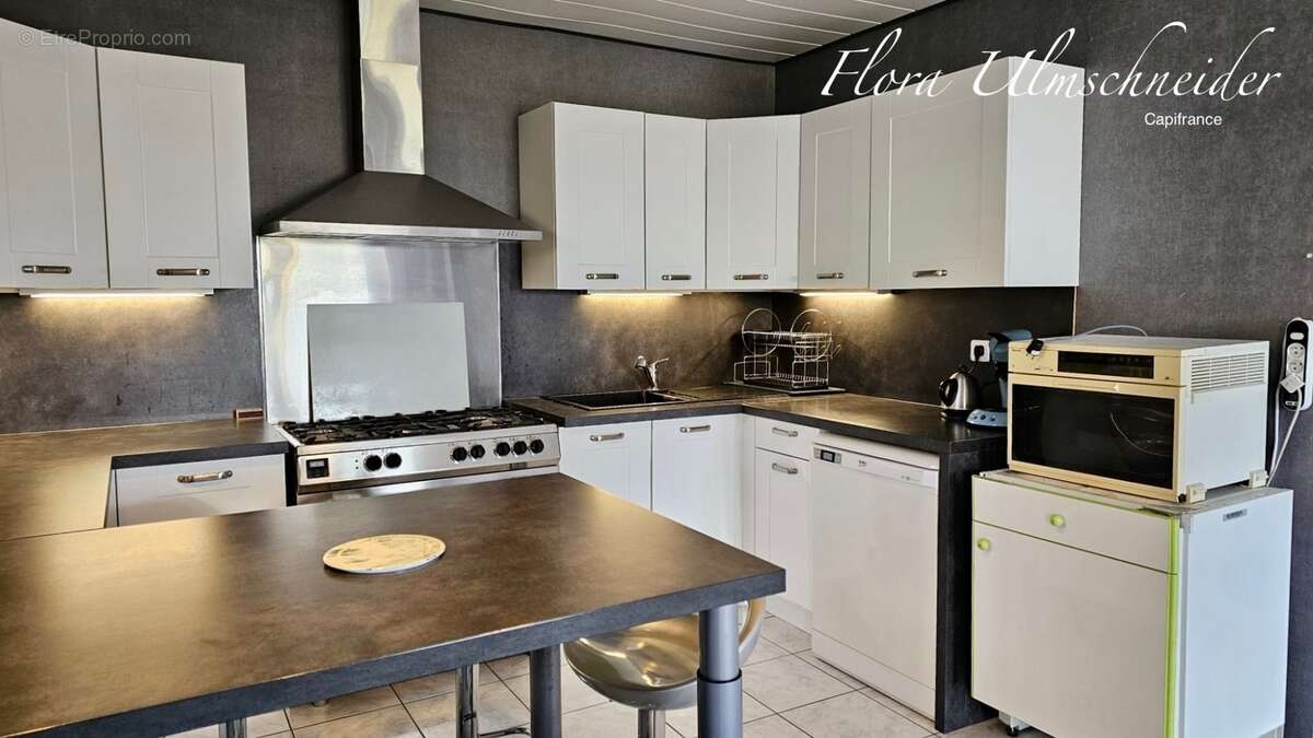 Maison lumineuse d'env. 137 m² avec vue exceptionnelle à vendre à CHINDRIEUX (73). Dépendances, terrain, proche lac du Bourget.  - photo 16