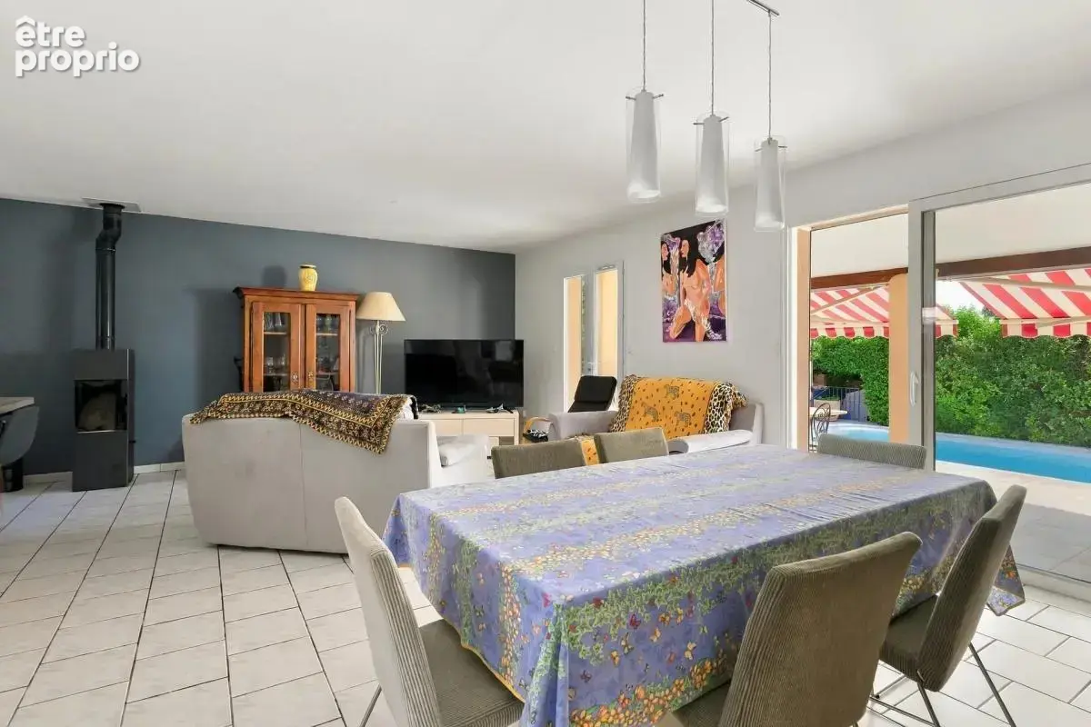 Maison de 5 pièces de 110 m² à Sanary-sur-Mer - photo 3