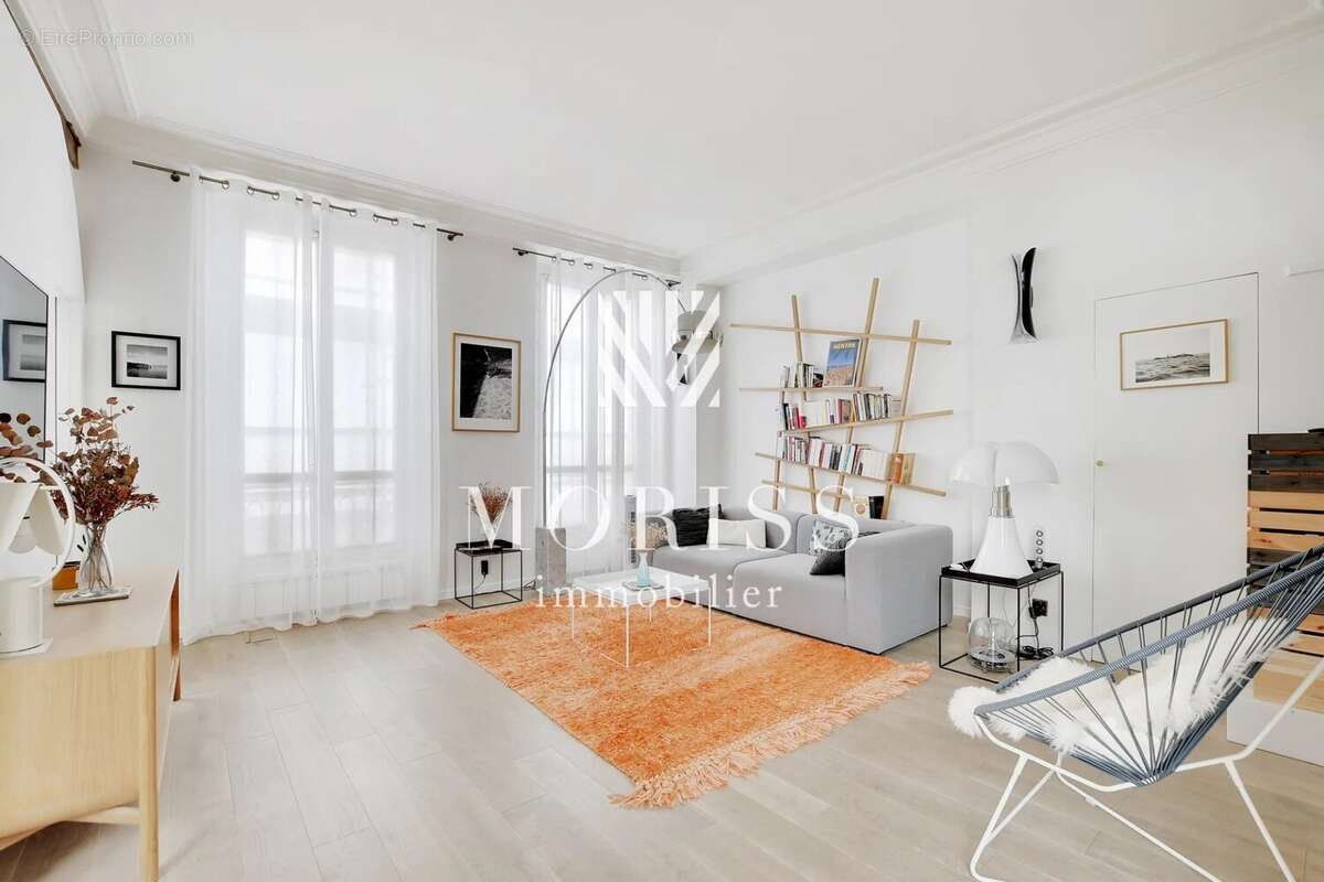 Appartement à PARIS-3E