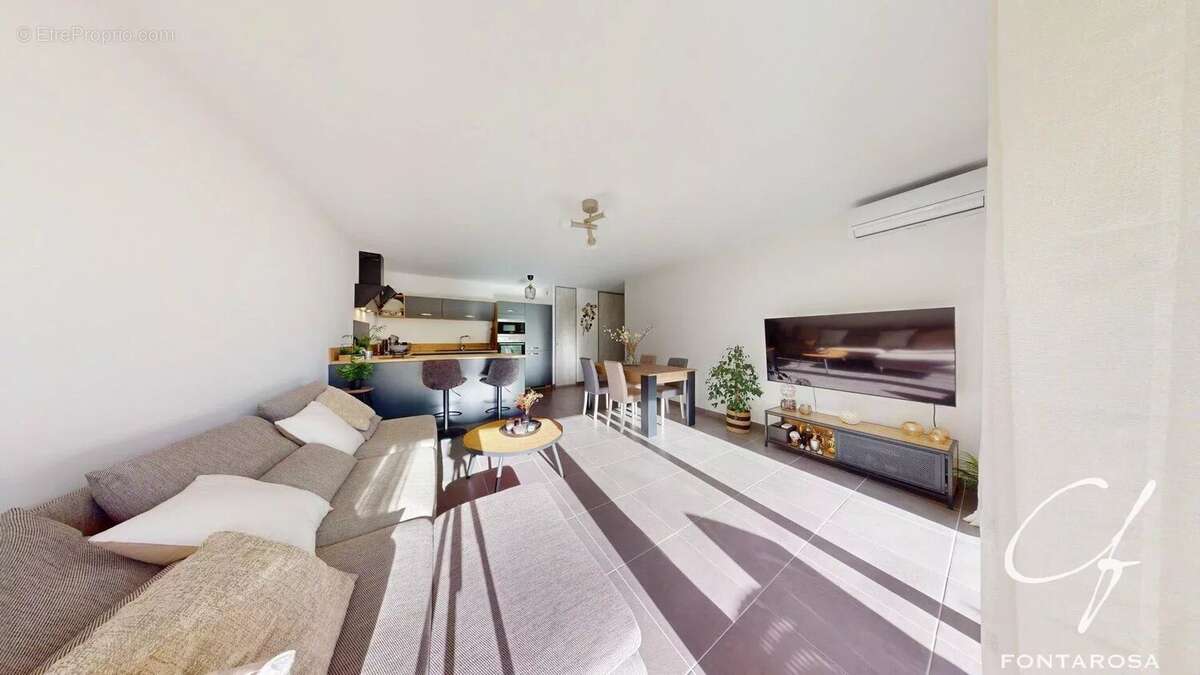Appartement à SAINT-RAPHAEL
