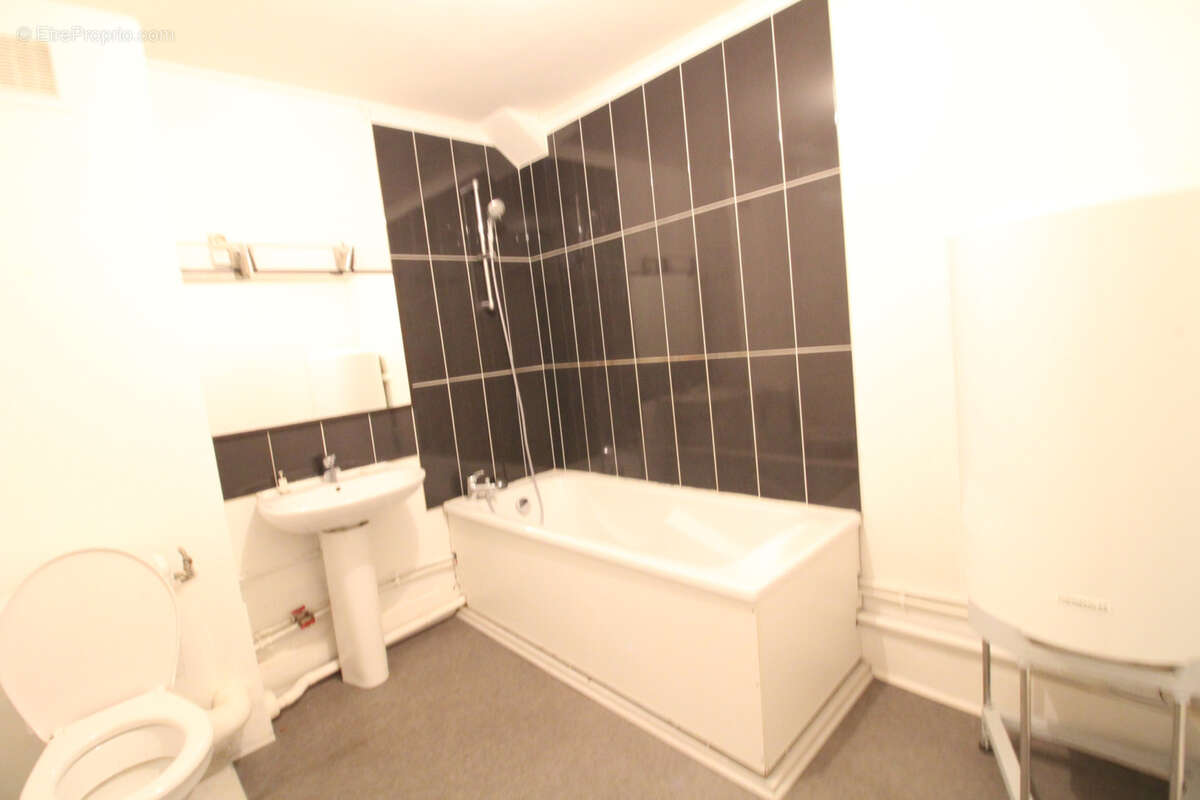 Appartement à ARC-LES-GRAY