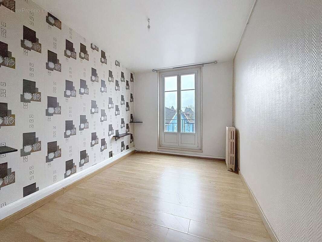 Appartement à THAON-LES-VOSGES