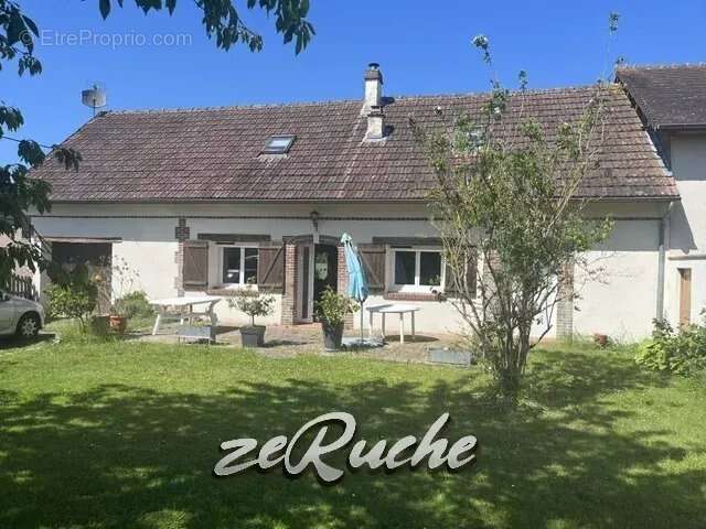 Charmante maison de 130 m² à La Chapelle-du-Bois-des-Faulx - photo 14