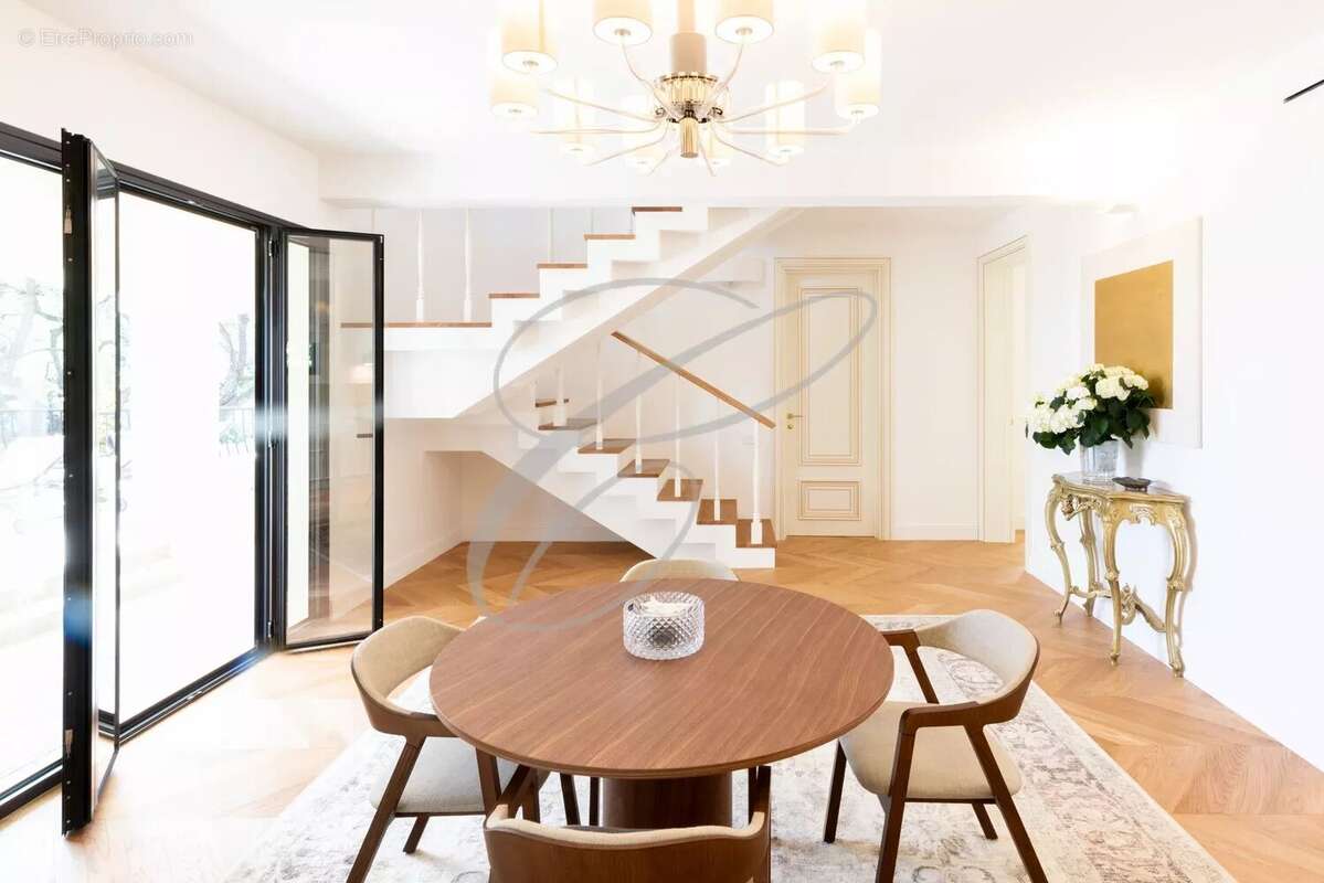 Maison à ROQUEBRUNE-CAP-MARTIN