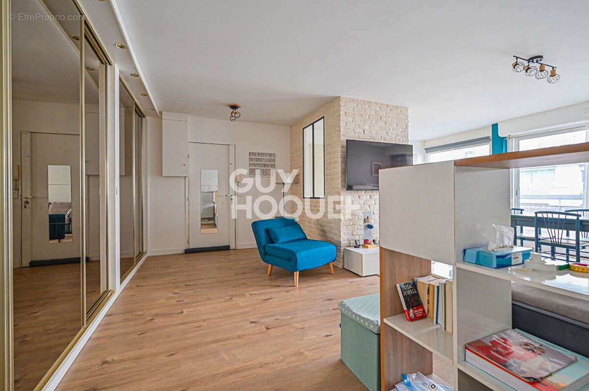 Appartement à PARIS-12E