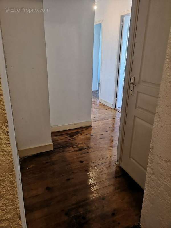 Hallway - Maison à BASSOUES