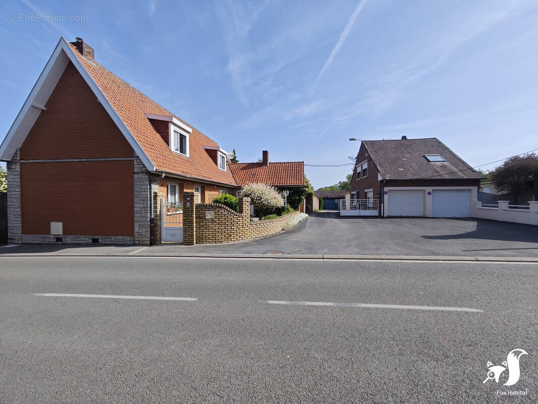 Maison à AVESNES-LES-AUBERT