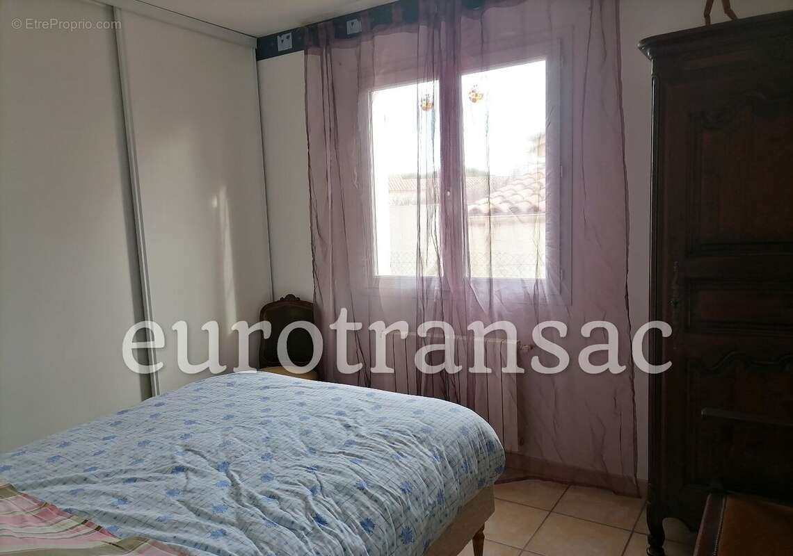 Maison à SAINT-THIBERY