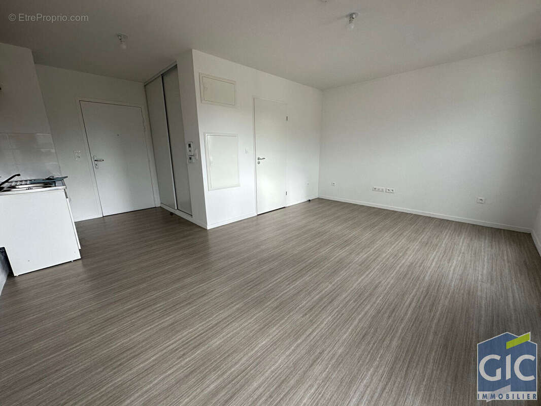 Appartement à MONDEVILLE